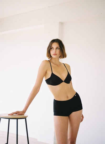 Avet boxertrosa Black