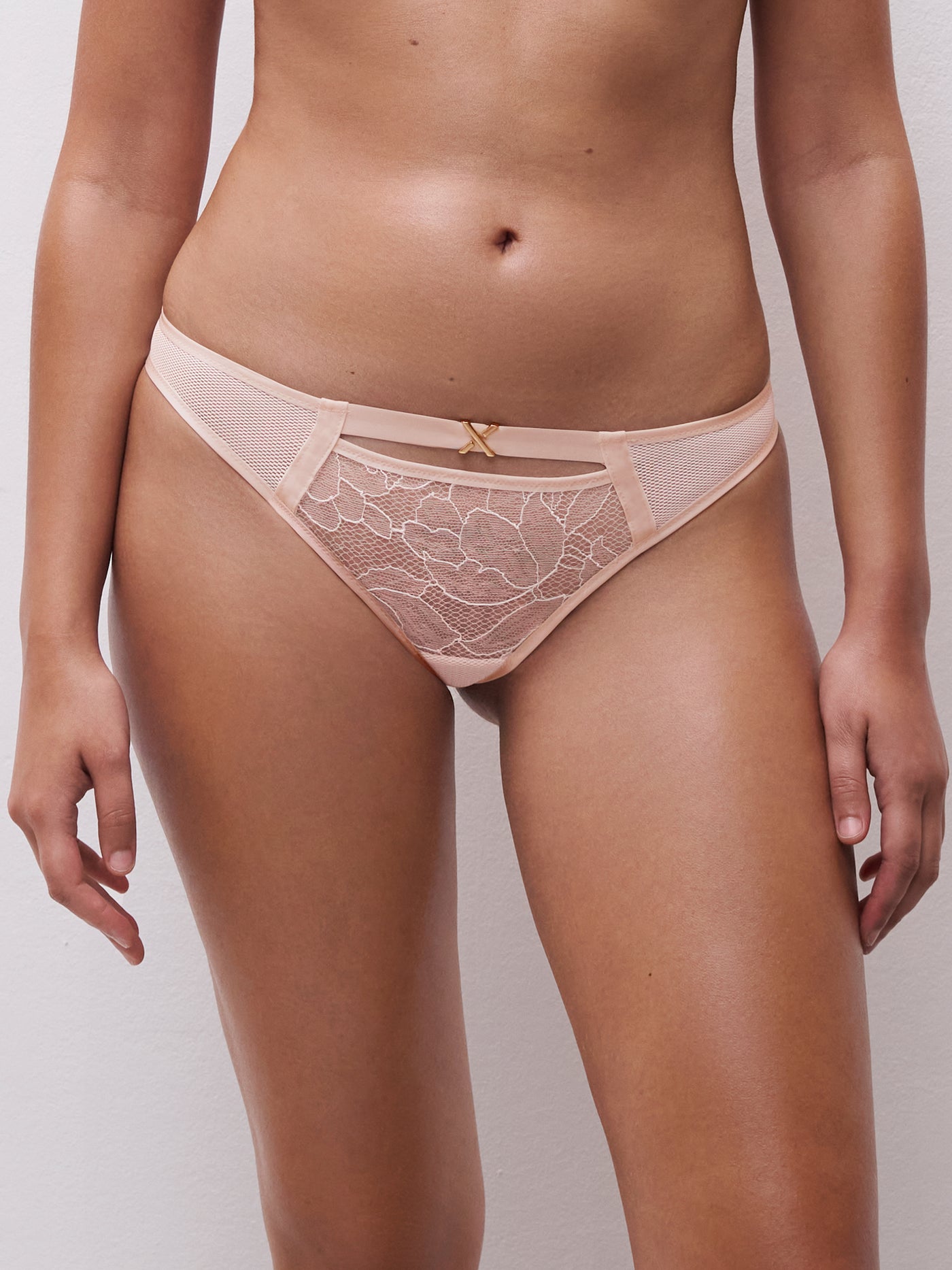 Chantelle X Xquisite Tanga Taffeta pink