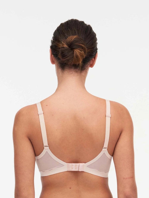 Chantelle Pure Light covering spacer bra Golden Beige