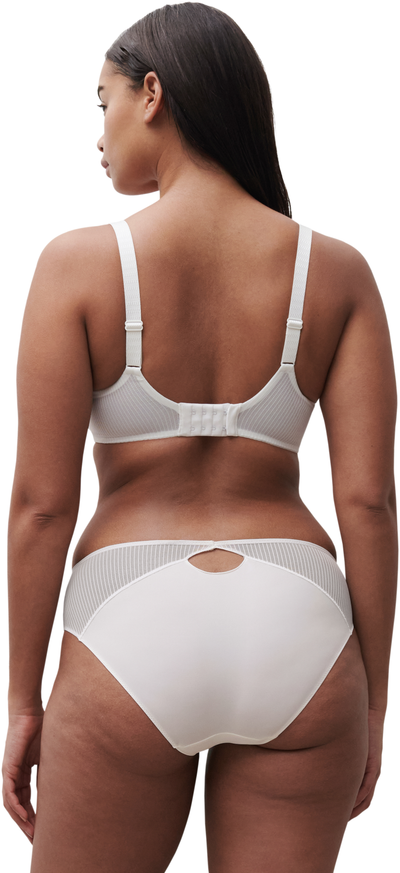 Chantelle Legend Very covering underwired bra Milk