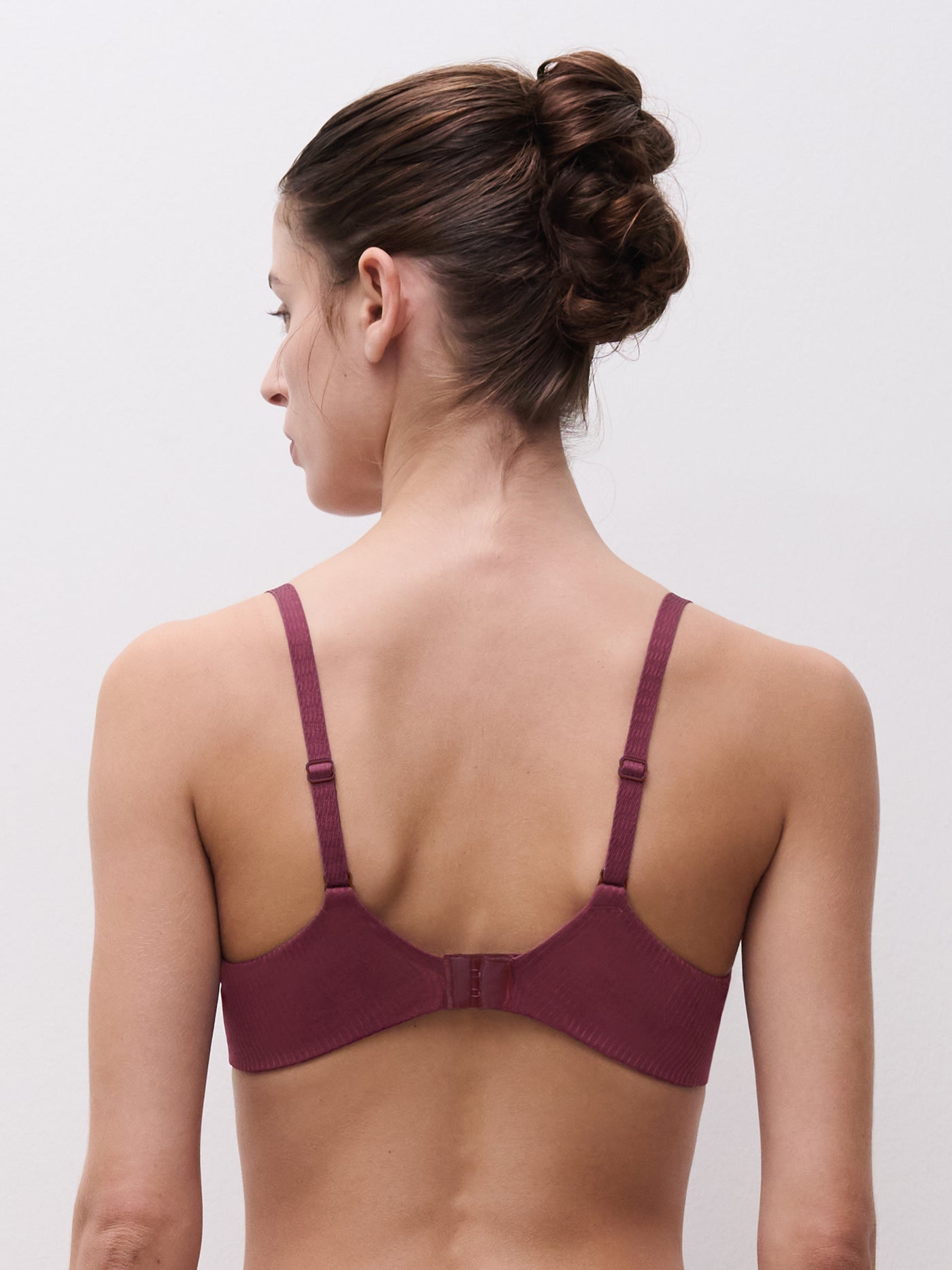 Chantelle Legend Plunge t-shirt bra Sienna/Guava