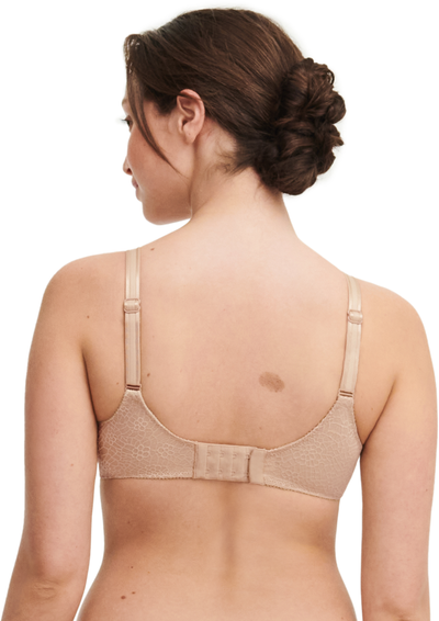 Chantelle C-Magnifique Minimizer Moulded Bra Nude