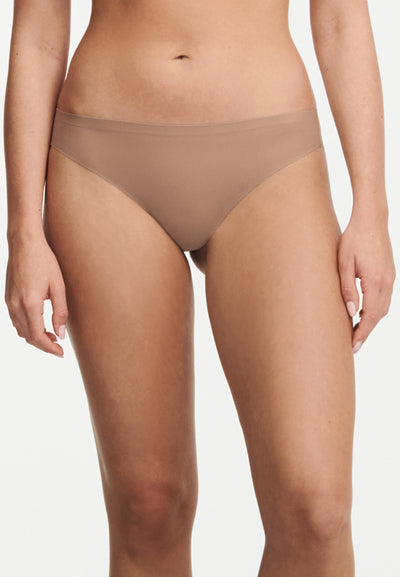 Chantelle Softstretch String Coffee Latte