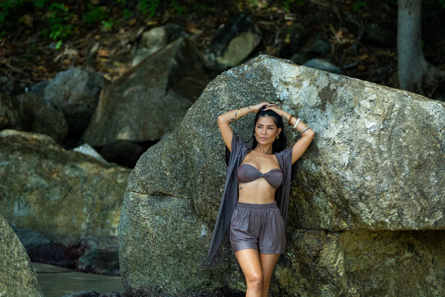 Kaanda Beach Life Lurex short Golden nougat