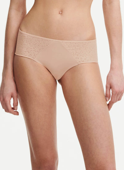Chantelle Norah Covering Shorty Golden Beige
