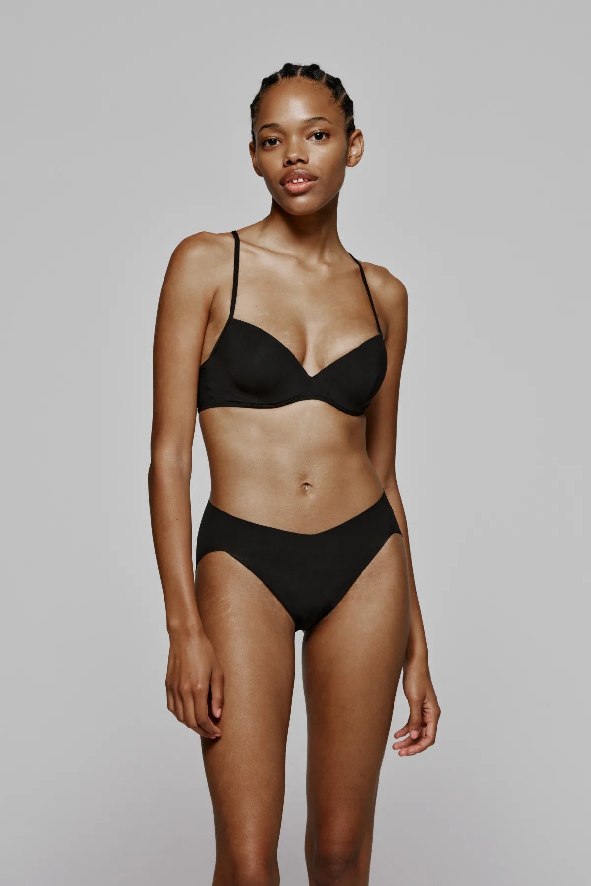 Sarda Tau Padded Plunge Bra Black