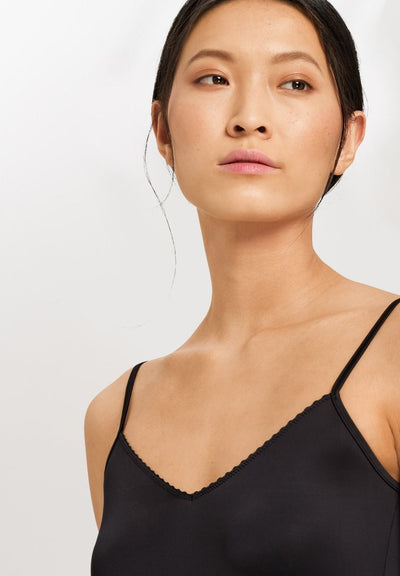 Hanro Satin Deluxe Spaghetti Camisole Black